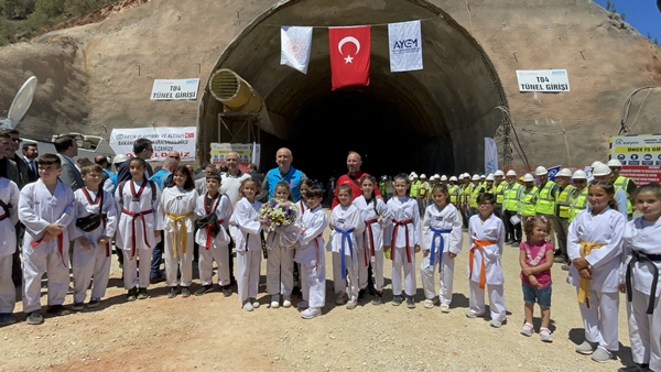Foto - Dev projede ışık göründü... Süre 2 saat 15 dakikaya inecek!