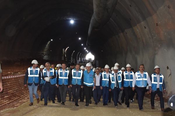 Foto - Dev projede ışık göründü... Süre 2 saat 15 dakikaya inecek!