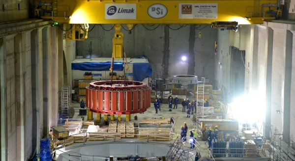 Foto - Dev projede sona gelindi... Son 4 metre!