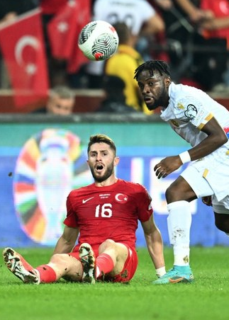 Foto - Dev takım Türkiye'nin kapısında! Almak için sırada bekliyorlar, inanılmaz talep