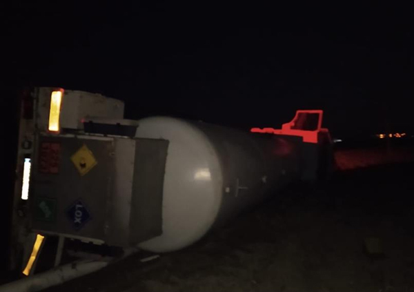 Foto - Dev tanker devrildi! Feci kaza