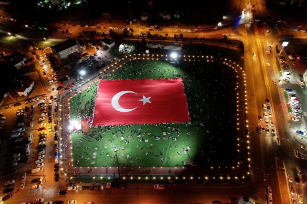 Foto - Dev Türk bayrağı görüntüsü hayran bıraktı!