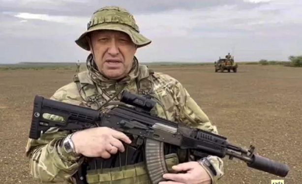 Foto - Rusya duyurdu: Dev uçak böyle patladı! Şok görüntü altından Wagner şüphesi çıktı! Gizemli olay dillere düştü