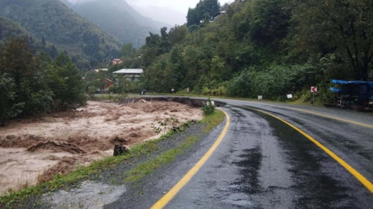 Foto - Devamı gelecek! Sağanak yağışın vurduğu şehirler dikkat