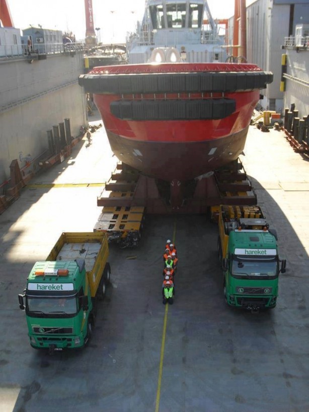 Foto - Devasa kargo operasyonları