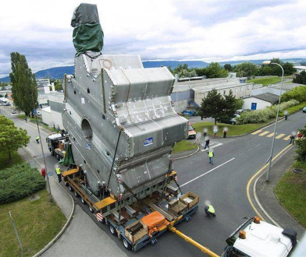 Foto - Devasa kargo operasyonları