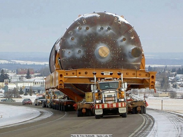 Foto - Devasa kargo operasyonları