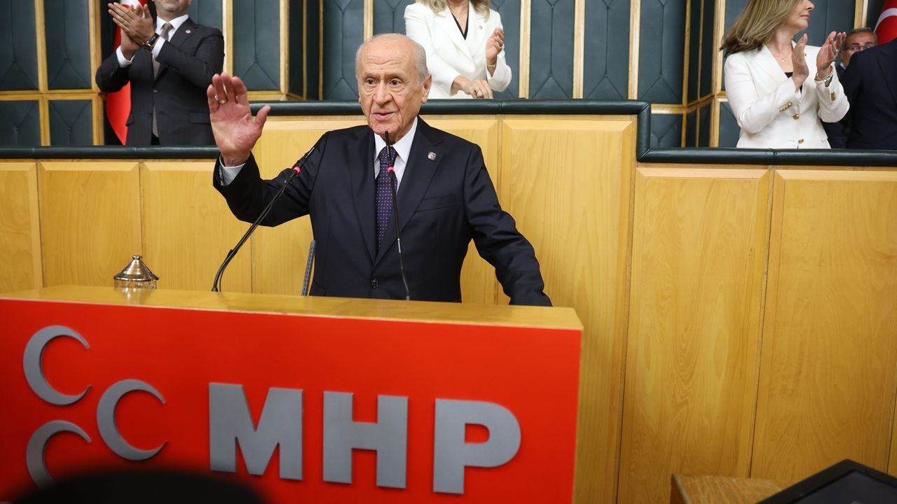 Foto - Devlet Bahçeli istedi, o isim yaptı! "Terörsüz Türkiye" sürecine özel türkü resmen olay oldu