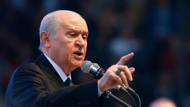 Devlet Bahçeli'den emekli maaşlarıyla ilgili heyecanlandıran çıkış! 'Bitecek' diyerek duyurdu