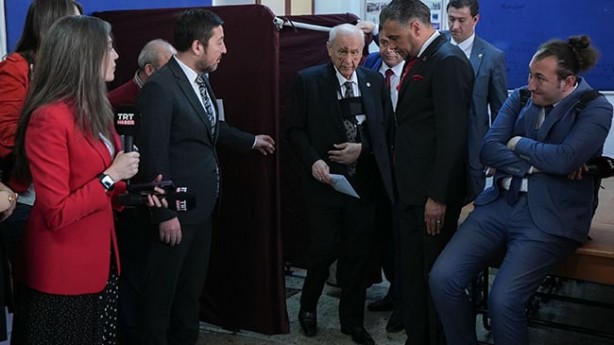Foto - Devlet Bahçeli’nin yüzündeki morluklar çok konuşulmuştu! Seçimlerin ardından flaş iddia geldi! Bu gerçekten doğru mu