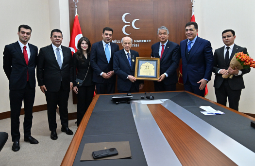 Foto - Devlet Bahçeli'ye 'Ahmed Cevad Onur Madalyası' takdim edildi