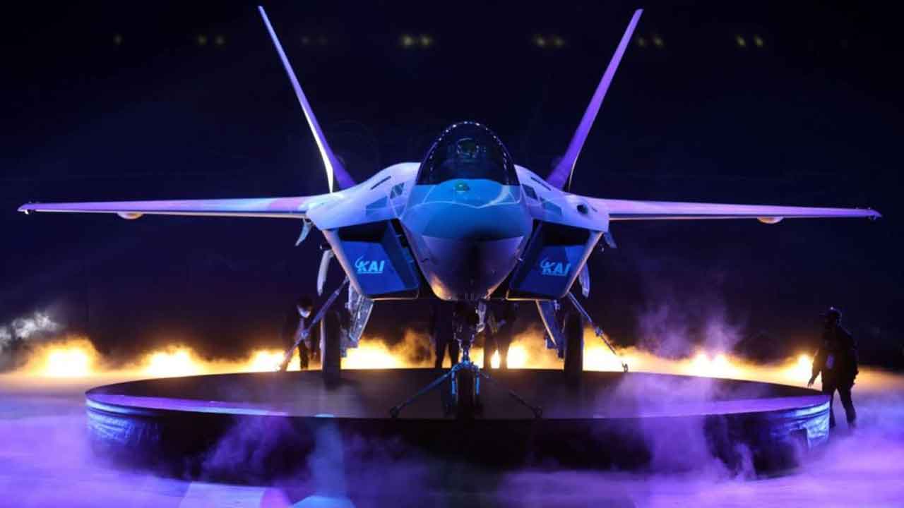 Devlet başkanı şok etti! Türkiye'den Kaan almayı düşünen ülke yeni savaş uçağı projesinden atılabilir