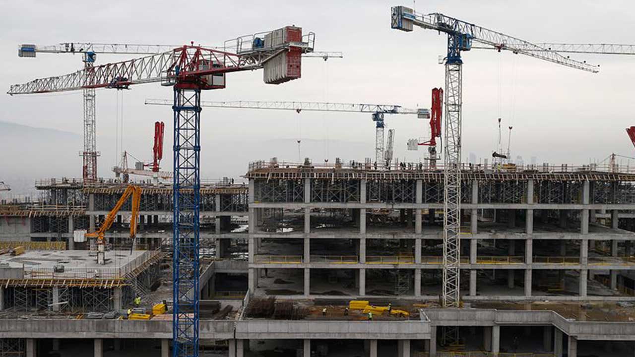Devlet ihalelerini kazanıyordu! İnşaat devi bir anda iflas etti