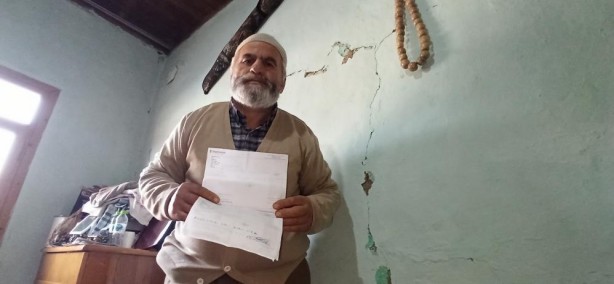 Foto - ‘Devletin malı deniz yemeyen keriz’ diyenlere ders olsun! Deprem mağdurundan ibretlik hareket