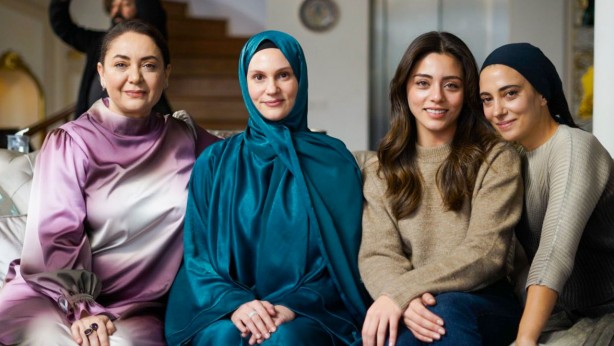 Foto - "Devlet"li, "Allah"lı sözleri büyük tepki çekmişti! Farah Zeynep Abdullah, bu defa öyle bir şey yaptı ki, "pes" dedirtti 