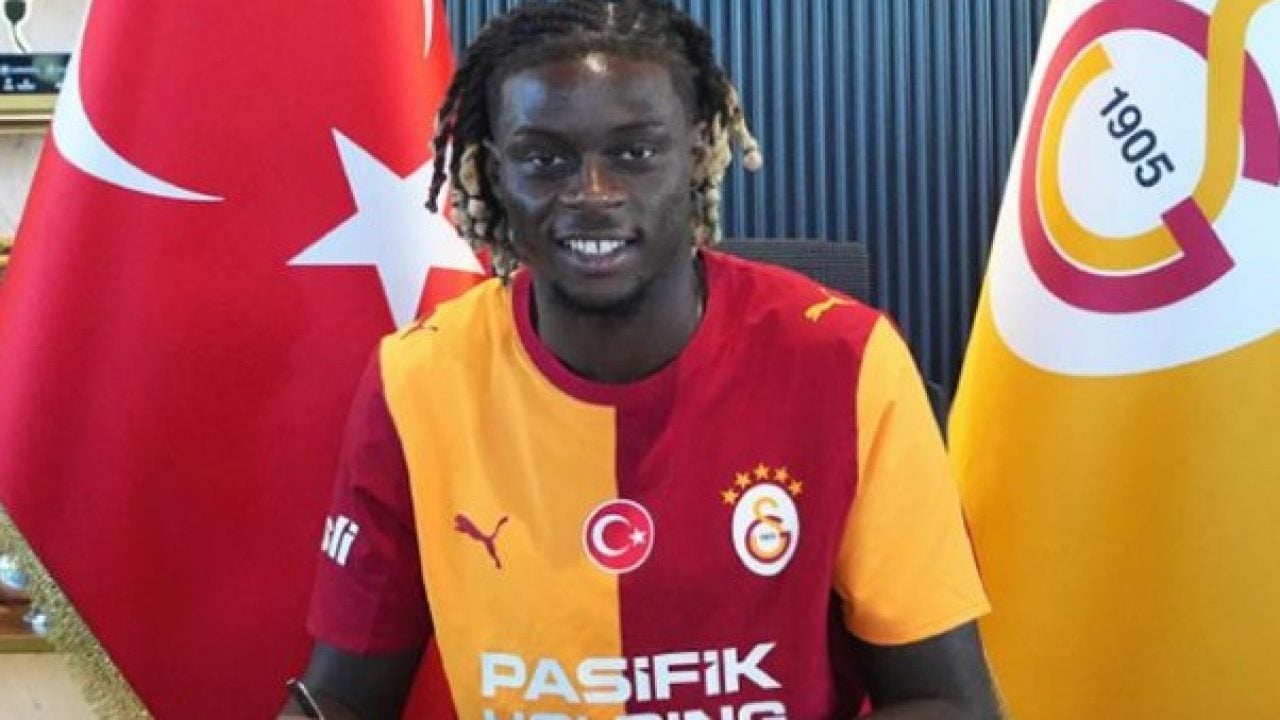 Foto - Devre arasında yollar ayrılacak! Forma şansı bulamayan Lesley’den ayrılık kararı