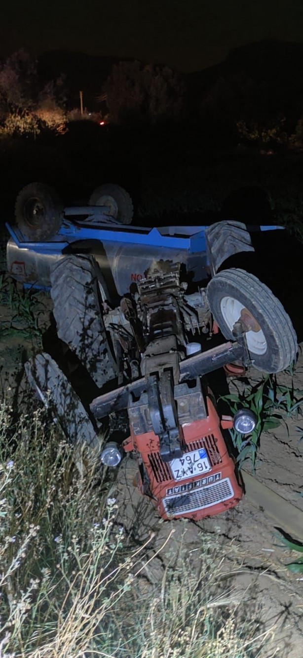 Foto - Devrilen traktörün altında kalan sürücü hayatını kaybetti