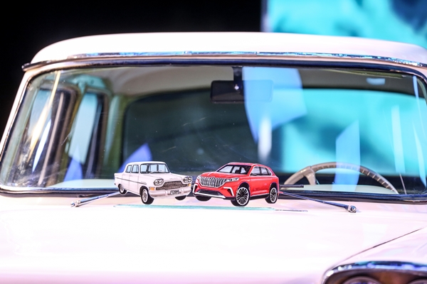 Foto - "Devrim" Togg Gemlik Kampüsü'ne getirildi