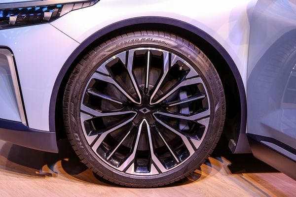 Foto - "Devrim" Togg Gemlik Kampüsü'ne getirildi