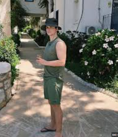 Foto - Diamond Tema Yeşilçam’ın ünlü oyuncusu Muzaffer Tema’nın gayrimeşru oğlu mu?