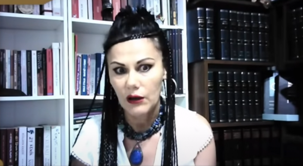 Foto - Diamond Tema Yeşilçam’ın ünlü oyuncusu Muzaffer Tema’nın gayrimeşru oğlu mu?