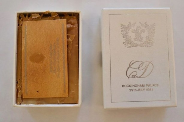 Foto - Diana'nın 40 yıllık düğün pastasının bir dilimi dudak uçuklatan fiyata satıldı!