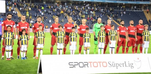 Foto - Dick Advocaat çıldırdı!