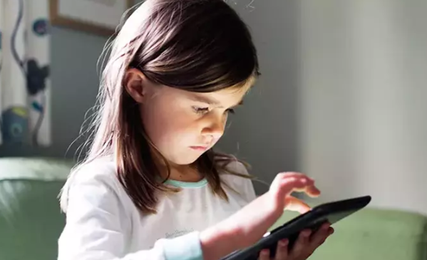 Foto - Dijital ağın içine düşen kurban çocuklar ve internet anneleri