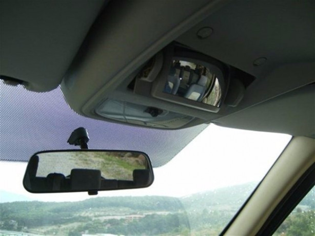 Foto - Dikiz aynasındaki bu düğmenin ne olduğunu biliyor muydunuz?