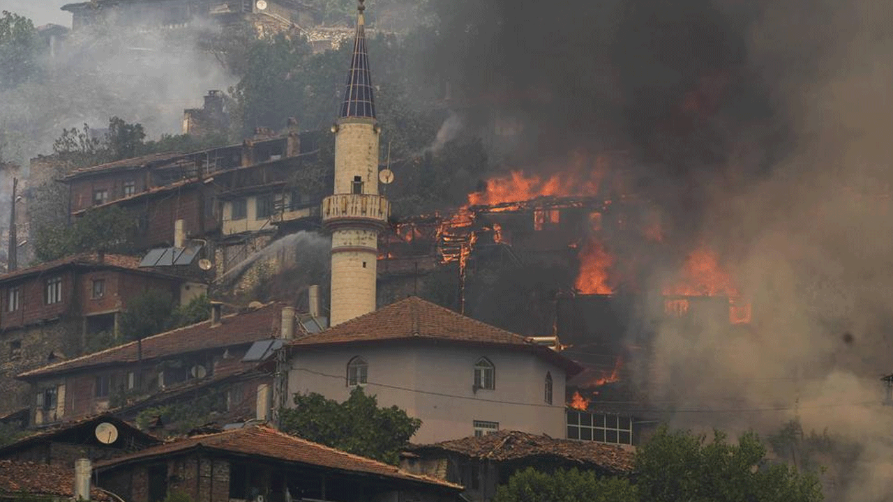 Foto - Dikkat bu işin bahanesi yok: Orman yangını çıkarana 3 yıl ceza!