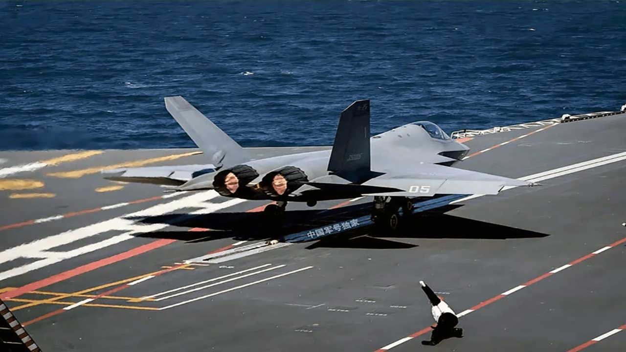 Dikkat çeken analiz! Çin'in hayalet savaş uçakları abartı mı?