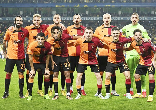 Dikkat çekti... Galatasaray'da yaprak dökümü sürüyor! Okan Buruk neşteri vuruyor...