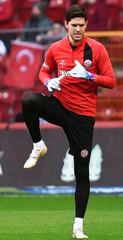 Foto - Dikkat çekti... Galatasaray'da yaprak dökümü sürüyor! Okan Buruk neşteri vuruyor...