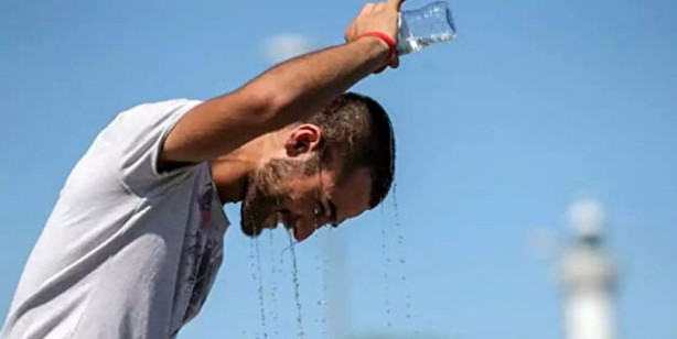 Foto - Dikkat edilmezse ölümcül sonuçları olabiliyor! Sıcak çarpmasının belirtileri