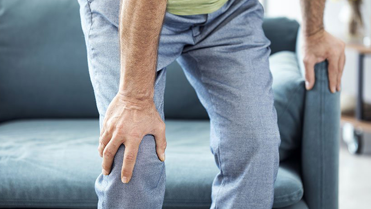 Foto - Dikkat! Merdivenler herkes için yararlı değil! Diz ağrısı olanlar için önemli ipuçları