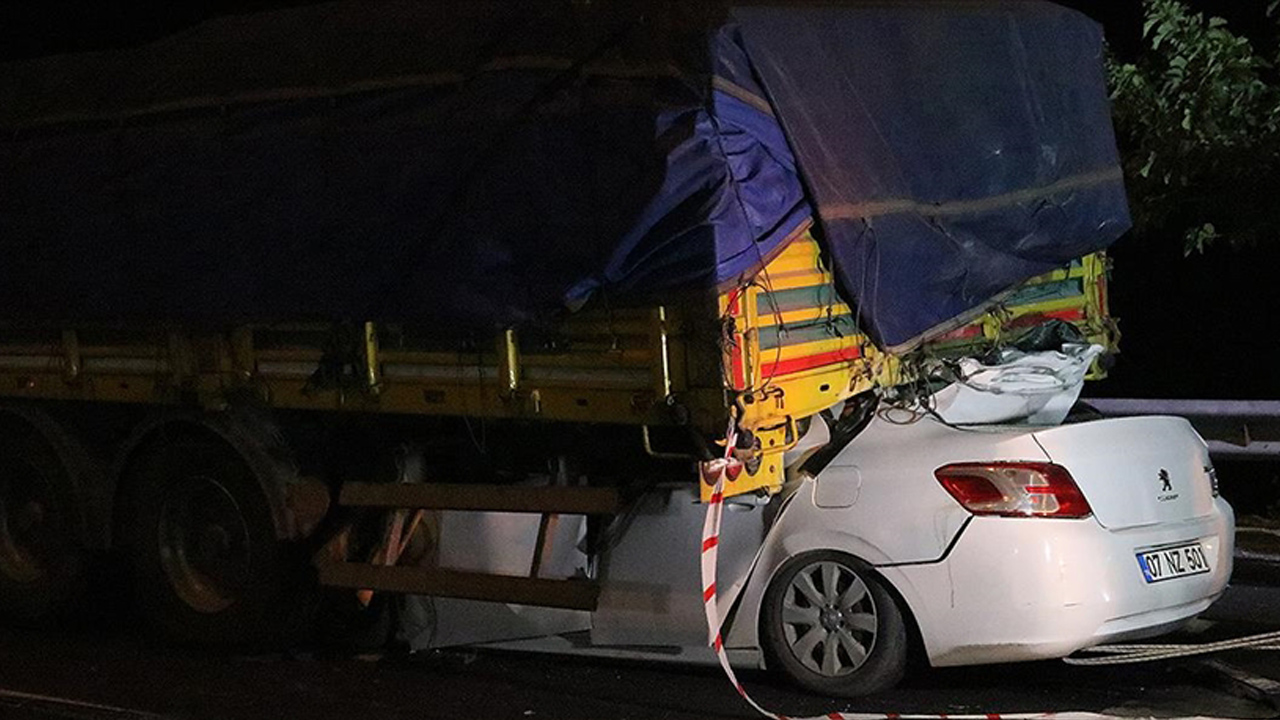 Foto - Dikkat! Sadece direksiyon başında olanlar bu tehlikeye açık: Gözler açık, zihin kapalı!