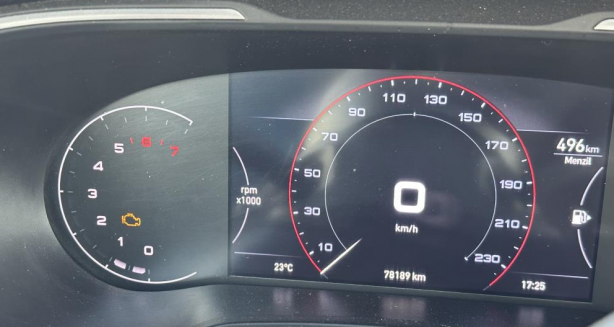 Foto - Dikkat sizin de başınıza gelebilir! Sıfır araba aldı başına gelmeyen kaldı