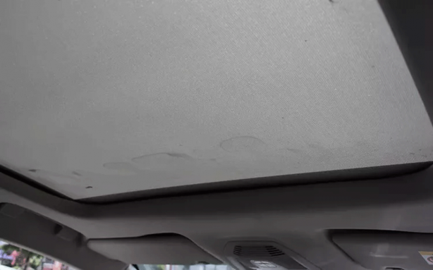 Foto - Dikkat sizin de başınıza gelebilir! Sıfır araba aldı başına gelmeyen kalmadı