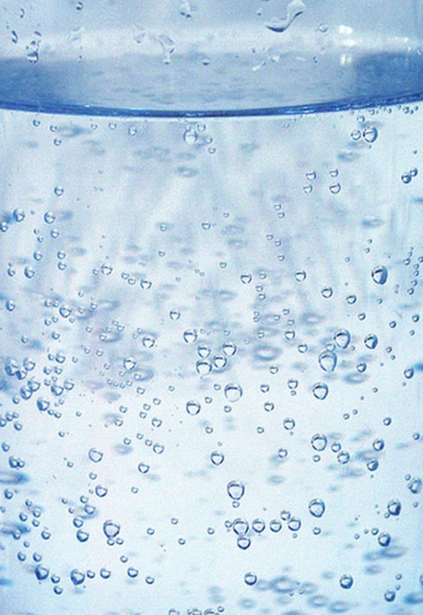 Foto - Dikkat! Soda kilo aldırıyor!