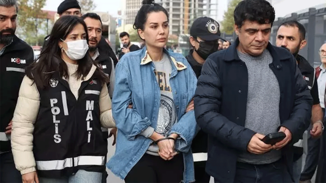 Foto - Dilan Polat'ın lüks araçları satışta: Fiyatlarını gören inanamıyor!