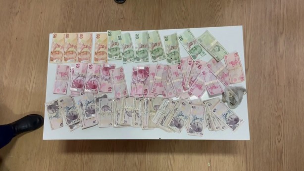 Foto - Dilenci kadının üzerinden bakın ne kadar çıktı!