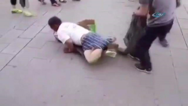 Foto - Dilencilerden akılalmaz oyunlar!