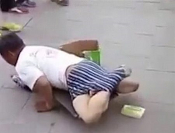 Foto - Dilencilerden akılalmaz oyunlar!