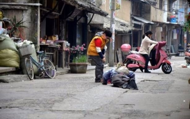 Foto - Dilencinin inanması zor oyunu