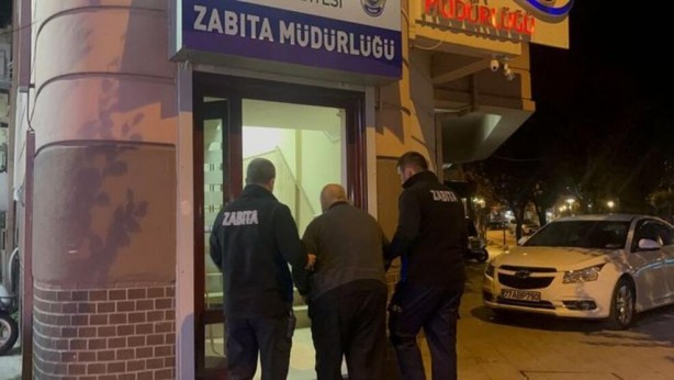 Foto - Dilencinin üzerinden çıkana bak, aldığı cezaya bak! Duyan şok oluyor