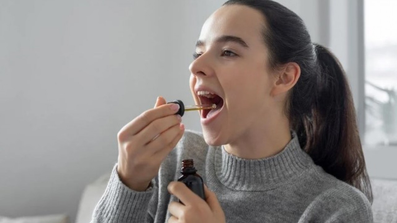 Foto - Dilinde ağrı hissetti ama önemsemedi! Bakın hangi hastalığın habercisiymiş