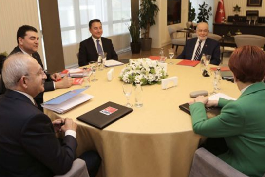 Foto - Dımdızlak ortada kaldılar! Davutoğlu ve Babacan'dan ilk yorum