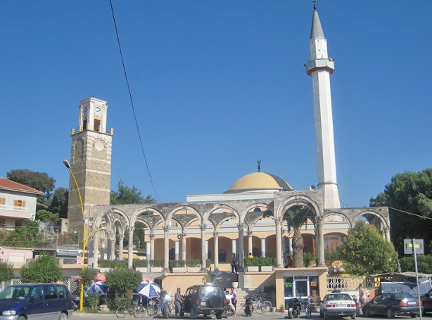 Foto - Dindarlarda sekülerleşme ‘ateizm’e kapı aralıyor: İşte ateizm gerçeği... Adı: ‘Hoca’ Kendisi: ‘Ateist