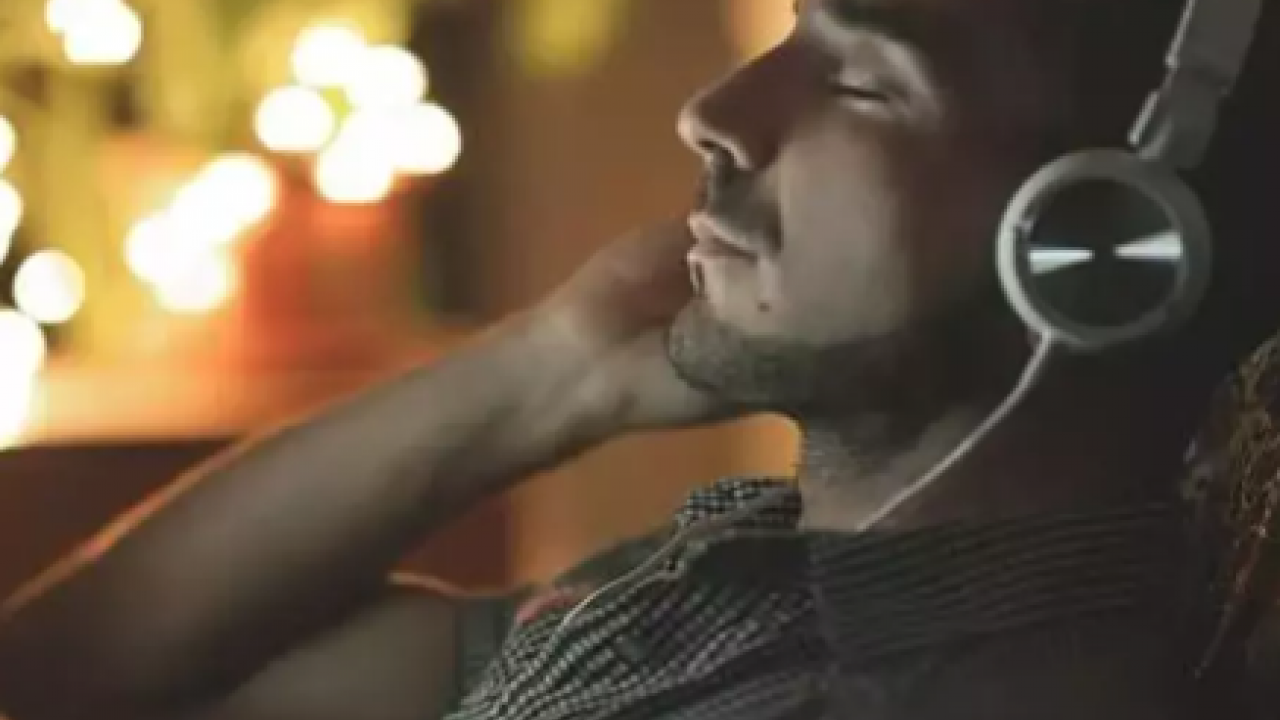 Dinlediğiniz müzik zekanızı ele veriyor: İşte zeki insanların dinlediği 5 müzik türü!