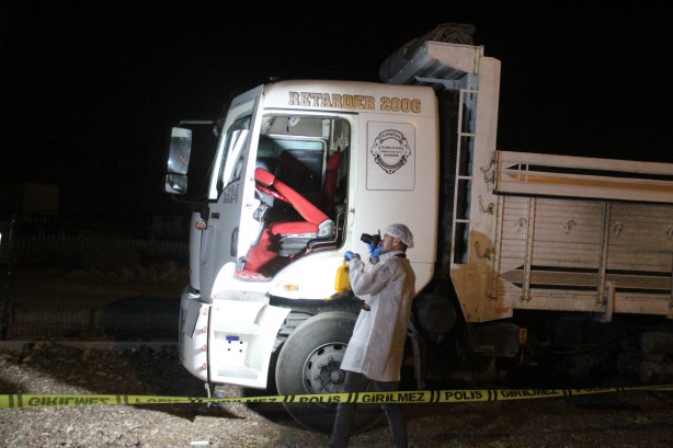 Foto - Dinlendiği kamyonda ölü bulundu!